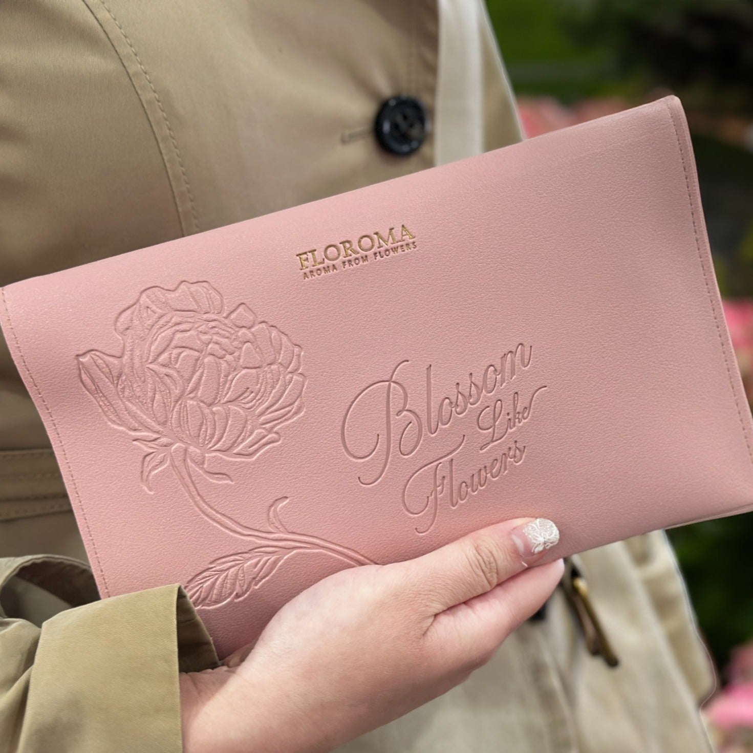 【旅行必備】FLOROMA 質感皮革袋